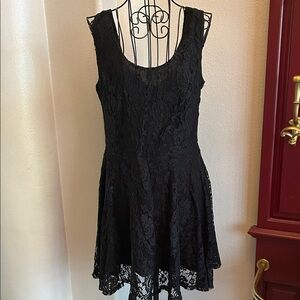Elegant Black Lace Dress